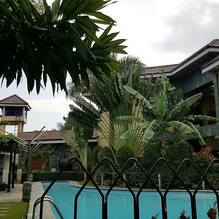 Mactan Breeze - Airport Bed And Breakfast Lapu-Lapu City Esterno foto