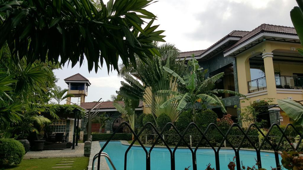 Mactan Breeze - Airport Bed And Breakfast Lapu-Lapu City Esterno foto