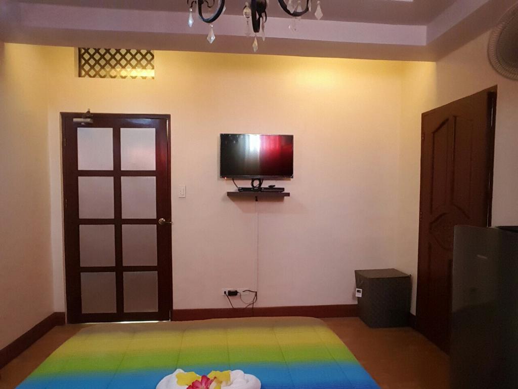 Mactan Breeze - Airport Bed And Breakfast Lapu-Lapu City Esterno foto