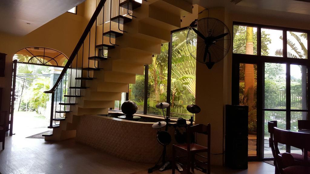 Mactan Breeze - Airport Bed And Breakfast Lapu-Lapu City Esterno foto
